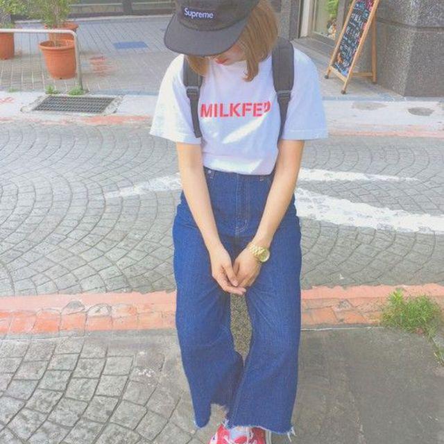 ภาพประกอบบทความ ไอเดียแมทช์ 'กางเกงยีนส์ตัวหลวม' แต่งชิคๆ ในวันหยุดสุดสัปดาห์ แบบ Japanese Girl Style 