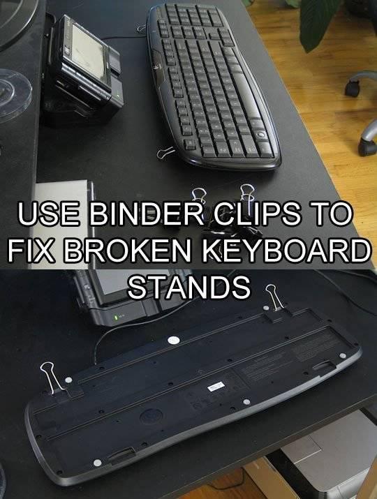 รูปภาพ:https://twistedsifter.files.wordpress.com/2013/10/use-binder-clips-to-fix-keyboard-stand-life-hack.jpg?w=540&h=715