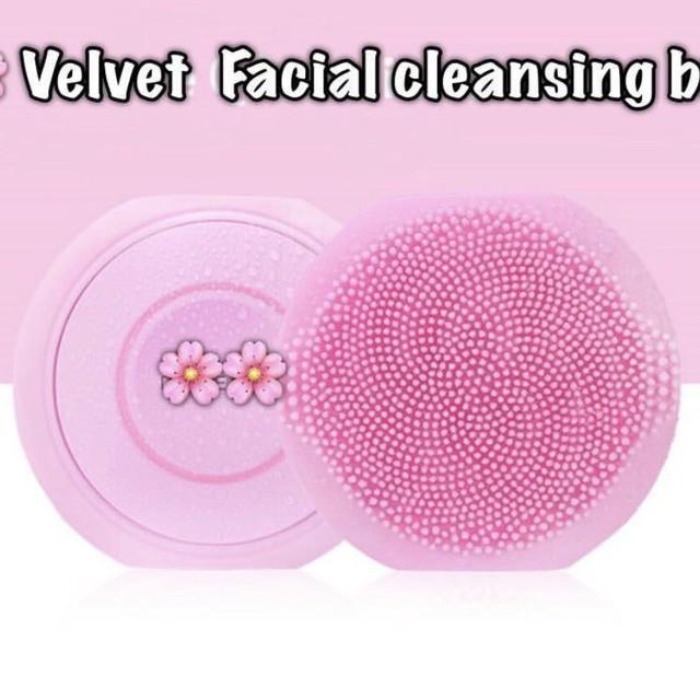 ตัวอย่าง ภาพหน้าปก:มาสร้างสีสันการดูแลผิว ด้วย Velvet Face cleansing brush กันเถอะ