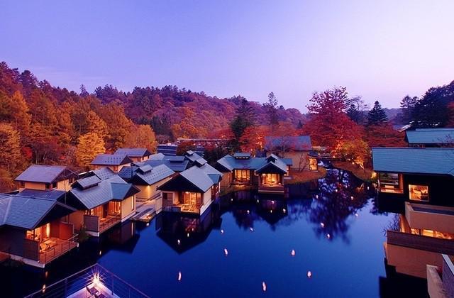 รูปภาพ:http://cdn.touropia.com/gfx/d/amazing-hotels-in-japan/Hoshinoya_Karuizawa.jpg?v=1
