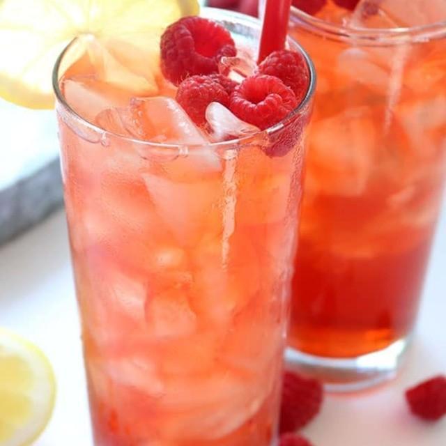 ภาพประกอบบทความ RASPBERRY ICED TEA สูตรชาเย็นราสเบอร์รี่ อร่อยวนไปจนไม่อยากวางแก้ว