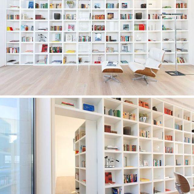 ตัวอย่าง ภาพหน้าปก:ห้องในฝันของหนอนหนังสือ! ไอเดีย 'เปลี่ยนกำแพง' เป็นชั้นหนังสือชิคๆ  