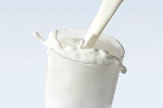 รูปภาพ:http://cdn.3news.co.nz/3news/AM/2012/3/14/246514/milk-1200-cup.jpg