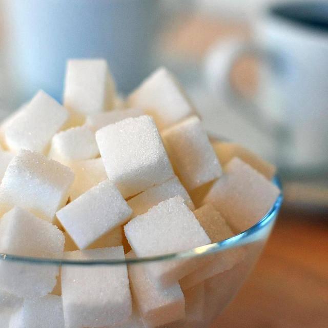 ภาพประกอบบทความ 14 วิธีหยุดกินน้ำตาลแบบขาดสติ!! ของสาวอยากผอม