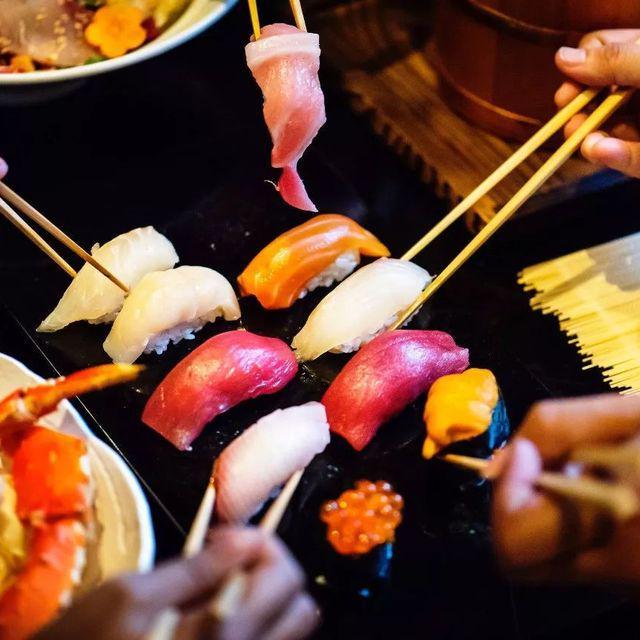 ตัวอย่าง ภาพหน้าปก:กินแล้วจะบอกว่า "โออิชิ!" กับ 10 อาหารญี่ปุ่น ที่ควรลิ้มลองใน 'เจแปน'