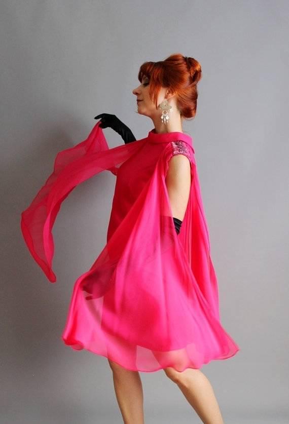 รูปภาพ:http://fashion.allwomenstalk.com/bright-pink-dresses-that-will-rock-your-world