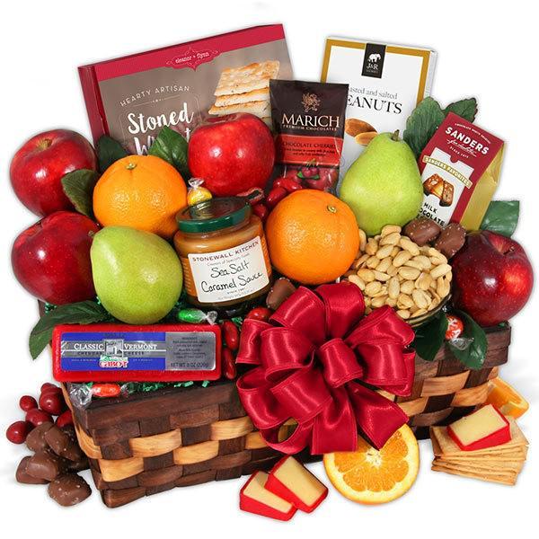 รูปภาพ:https://www.gourmetgiftbaskets.com/images/products/Valentines-Day-Gift-Basket/Valentines-Day-Fruit-Gift-Basket_large.jpg