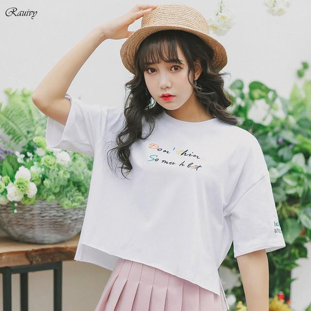 รูปภาพ:https://ae01.alicdn.com/kf/HTB1HSOMQFXXXXXlXVXXq6xXFXXXq/summer-tops-2018-ulzzang-harajuku-women-shirts-korean-summer-style-embroidery-letters-womens-clothing-cute-fashion.jpg_640x640.jpg