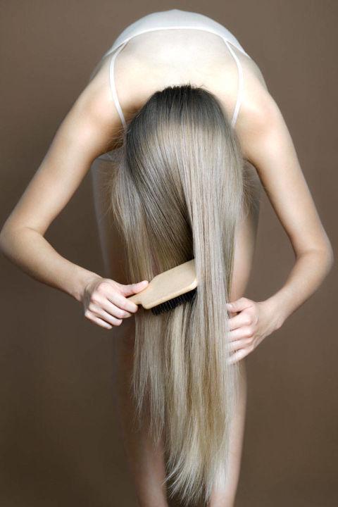 รูปภาพ:http://ell.h-cdn.co/assets/cm/15/02/480x720/54aabbfc09b6e_-_06-elle-ten-hair-care-tips-tips-xln-xln.jpg
