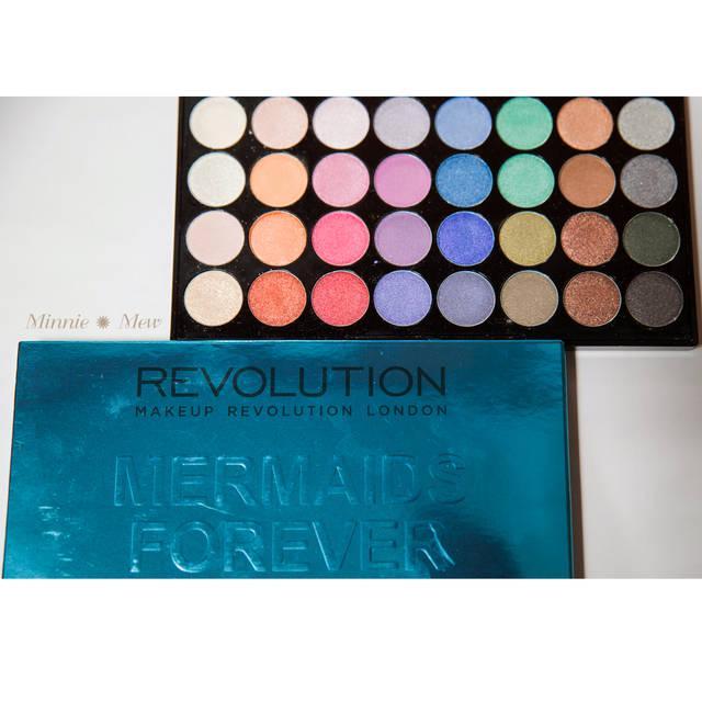 ภาพประกอบบทความ Review : Ultra 32 Shade Eyeshadow Palette MERMAIDS FOREVER