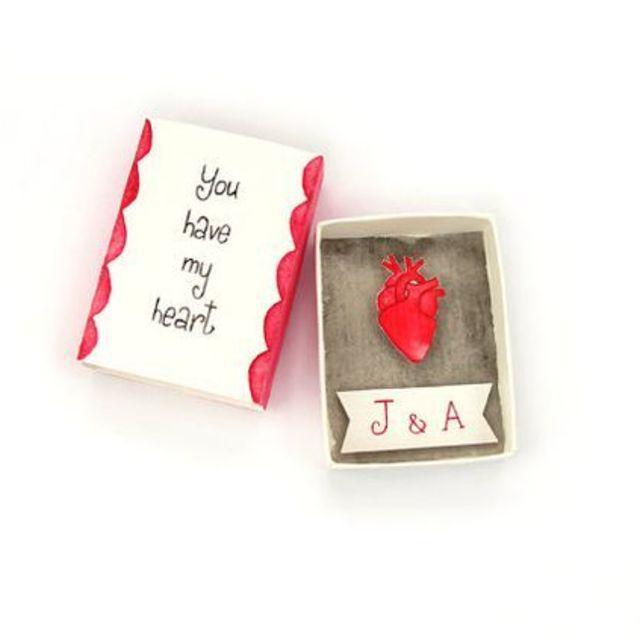 ตัวอย่าง ภาพหน้าปก:เล็กแต่เริ่ด 💕 'ไอเดีย D.I.Y ของขวัญสุดคิ้วท์ สไตล์ Matchbox of Love' รับวันวาเลนไทน์