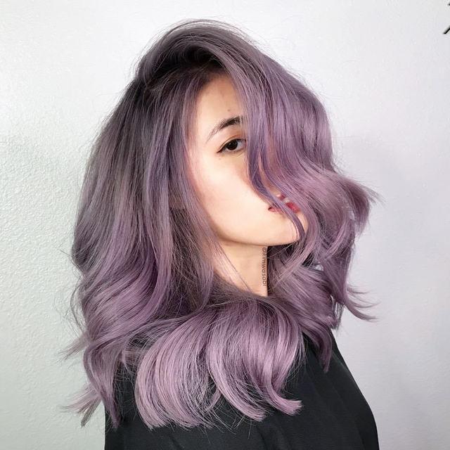 ภาพประกอบบทความ Ash hair color รวมผมสีหม่นสุดฮอต ประจำปี 2019 #ยิ่งหม่นมากยิ่งดูดีมาก จาก IG : kimwasabi