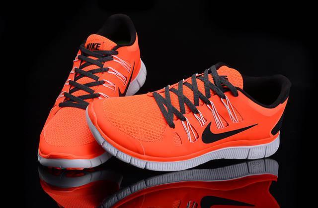 รูปภาพ:http://www.yomister.com/image/data/0/nike-discount/Nike-Free-5-0-Running-Shoes/nike-free-5-0-Mens/nike-free-5-0-Mens-running-shoes-Orange-black-1859_6.jpg