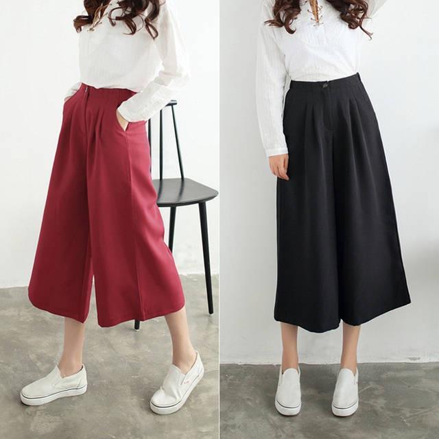 ภาพประกอบบทความ แฟชั่น 'Cropped Wide-Leg Pants' กางเกงกึ่งยาวขาบานสุดชิค