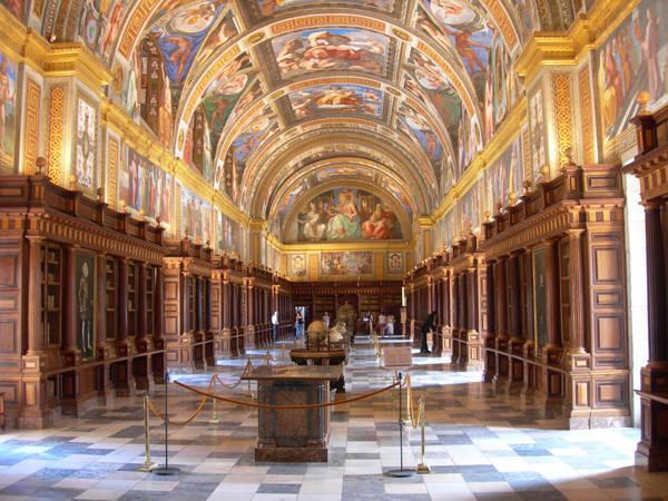 รูปภาพ:http://img.allw.mn/content/travel/2012/06/4_the-library-of-el-escorial-spain.jpg