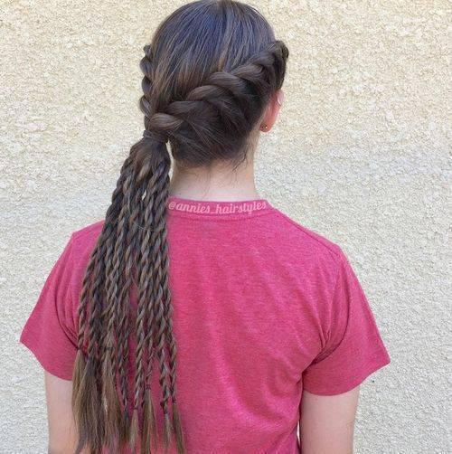 รูปภาพ:http://blog.vpfashion.com/wp-content/uploads/2013/08/three-braided-fishtail-into-ponytail-hairstyle-with-straight-hair-extension-clip-in.jpg