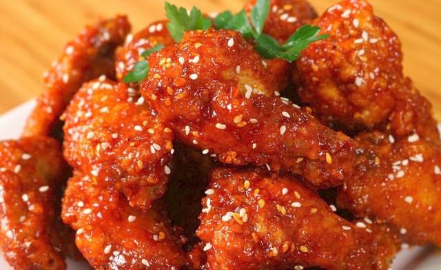 รูปภาพ:https://tournecooking.com/wp-content/uploads/2018/03/Korean-fried-chicken-recipe-BonChon.jpg