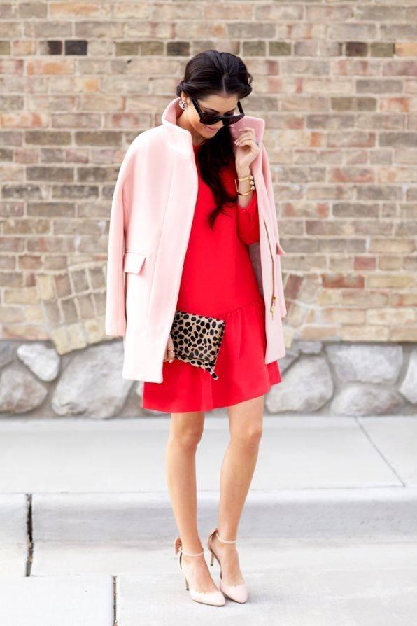 รูปภาพ:http://fashionsy.com/wp-content/uploads/2016/01/pink-caot-red-dress.jpg