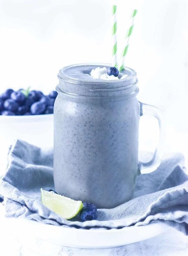 รูปภาพ:https://healthiersteps.com/wp-content/uploads/2019/01/healthy-blueberry-banana-smoothie.jpg