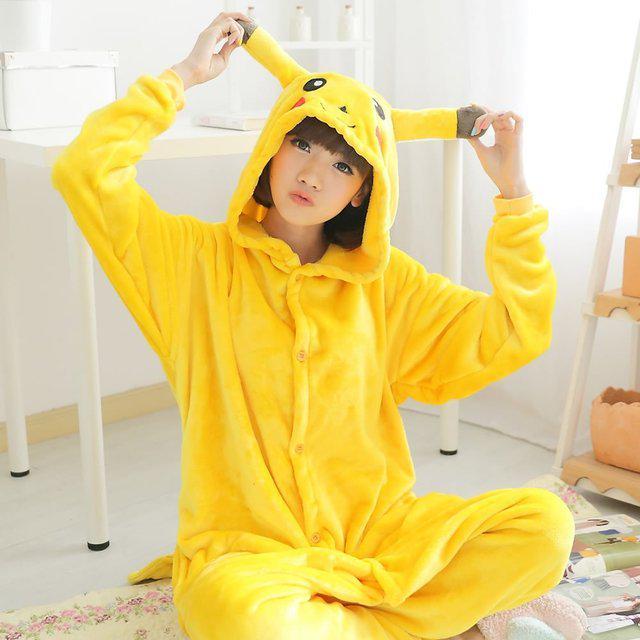 รูปภาพ:https://ae01.alicdn.com/kf/HTB1aLpUQFXXXXbRXFXXq6xXFXXX4/pikachu-onesie-adult-man-halloween-costumes-pokemon-pikachu-costume-sleepers-sleepwear-sleep-pikachu-animal-pajamas-one.jpg