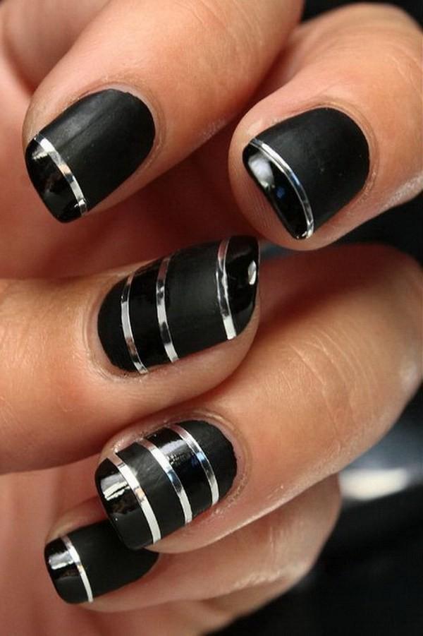 รูปภาพ:https://i2.wp.com/forcreativejuice.com/wp-content/uploads/2016/02/black-nail-designs/22-black-nail-art-designs.jpg?w=600