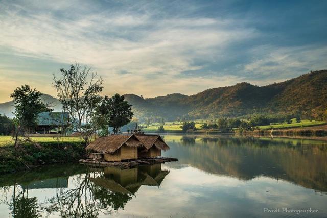 รูปภาพ:http://travel.mthai.com/app/uploads/2016/03/pang-aung-supanburi-6.jpg