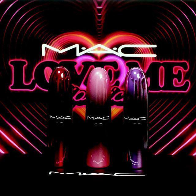 ภาพประกอบบทความ บอกรักตัวเองด้วยลิปสติกสุดแซ่บ 'M.A.C Love Me Lipstick' ลิปคอลใหม่ สีสวย เนื้อดี ความปังจัดว่าเกินร้อย!