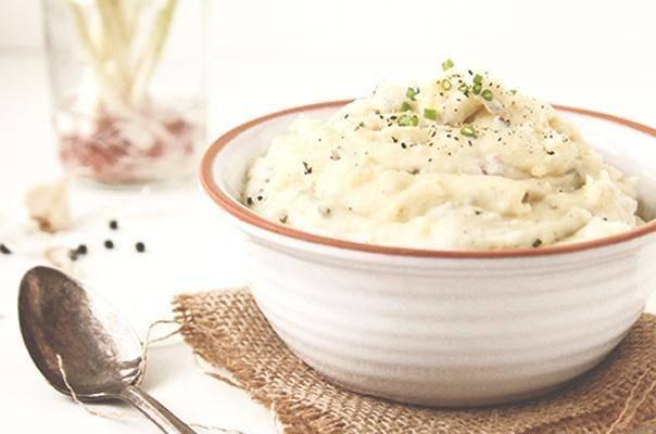 รูปภาพ:http://www.bodyrock.tv/wp-content/uploads/2014/12/Garlic_Greek_Yogurt_Mashed_Potatoes_604.jpg
