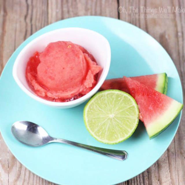 ภาพประกอบบทความ Watermelon Sorbet ไอศกรีมทำง่ายๆ เสร็จภายใน 5 นาที!!