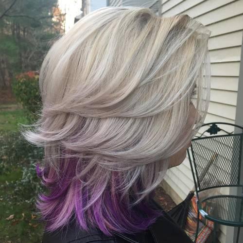 รูปภาพ:http://i1.wp.com/therighthairstyles.com/wp-content/uploads/2015/12/4-medium-blonde-layered-hairstyle-with-lavender-peekaboo-highlights.jpg?w=500