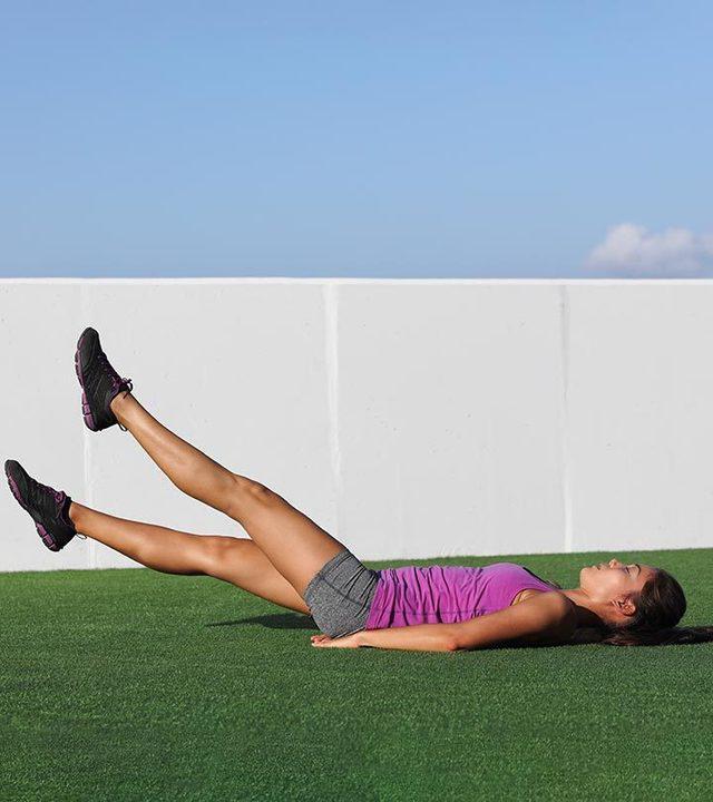 รูปภาพ:https://cdn2.stylecraze.com/wp-content/uploads/2014/07/10-Amazing-Benefits-Of-Flutter-Kicks-For-Your-Body.jpg