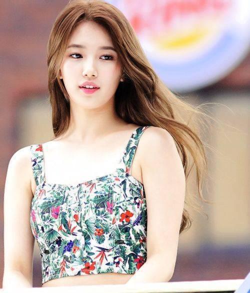 รูปภาพ:http://www.allkpop.com/upload/2015/09/af_org/miss-A-Suzy_1443276936_af_org.jpg