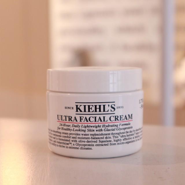 ตัวอย่าง ภาพหน้าปก:รีวิว! ' KIEHL’S Ultra Facial Cream ' มอยส์เจอไรเซอร์ตัวดังในตำนาน