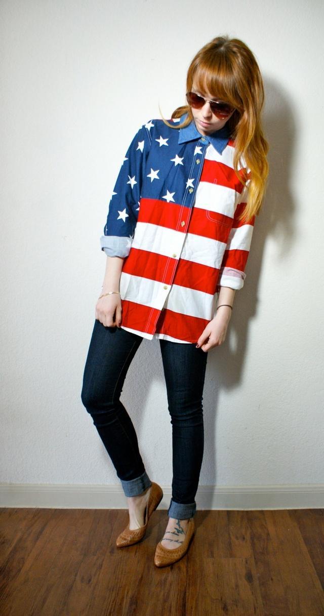 รูปภาพ:http://glamradar.com/wp-content/uploads/2014/07/american-flag-shirt.jpg