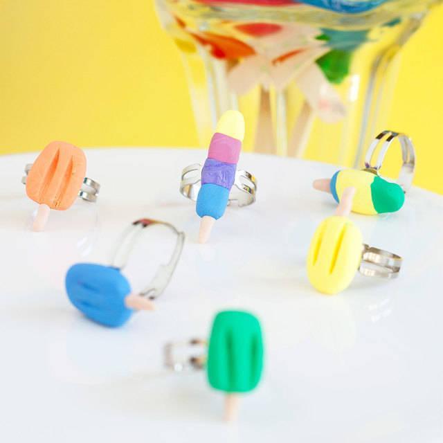 ภาพประกอบบทความ DIY Popsicle Rings แหวนไอติมมุ้งมิ้งต้อนรับซัมเมอร์