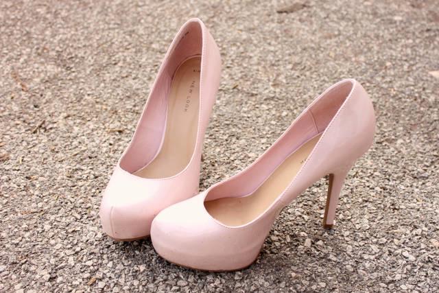 รูปภาพ:http://www.griffblog.co.uk/wp-content/uploads/2014/04/pink-pastel-shoes.jpg