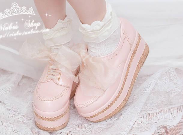 รูปภาพ:http://picture-cdn.wheretoget.it/vqw9bk-l-610x610-shoes-pink-platforms-cute-pink+platforms-pastel-kawaii.jpg