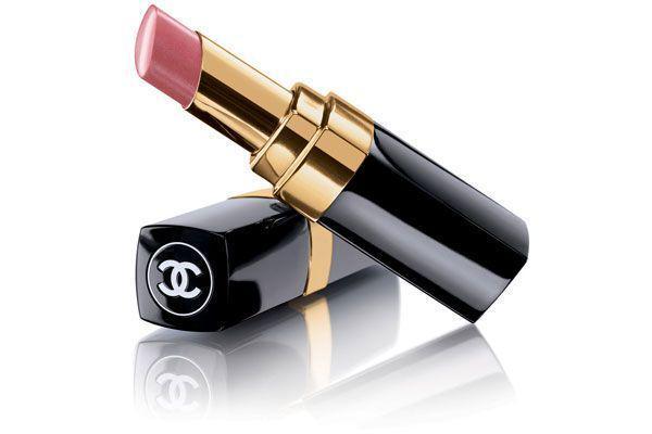 รูปภาพ:http://leblow.co.uk/wp-content/uploads/2011/08/1-Chanel-Lipstick.jpg