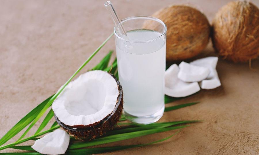 รูปภาพ:https://s.isanook.com/he/0/ud/5/27321/coconut-juice.jpg