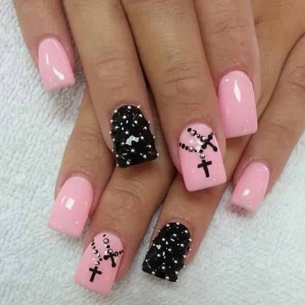 รูปภาพ:http://ideastand.com/wp-content/uploads/2016/01/pink-and-black-nail-art-designs/15-pink-and-black-nail-art-designs.jpg