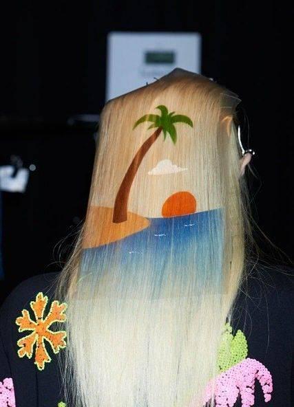 รูปภาพ:http://crafturday.com/wp-content/uploads/2013/09/Hair-Stenciling-9.jpg