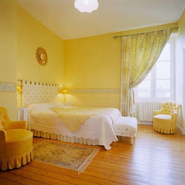 ภาพประกอบบทความ ไอเดียตกแต่งห้อง เนรมิตให้ห้องนอนของคุณกลายเป็น 'สีเหลือง' น่ารักสดใส!