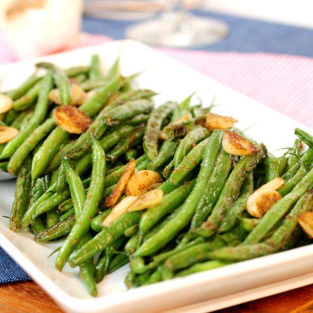 ภาพประกอบบทความ Garlic Wasabi and Sage Green Beans เมนูผัดถั่วแขกรสเด็ด อร่อยเพลินเกินห้ามใจ