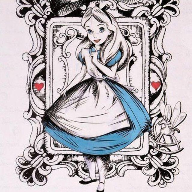 ภาพประกอบบทความ เปิดโลกสุดอัศจรรย์! ไปกับไอเดียหน้าจอมือถือ "Alice in Wonderland" 