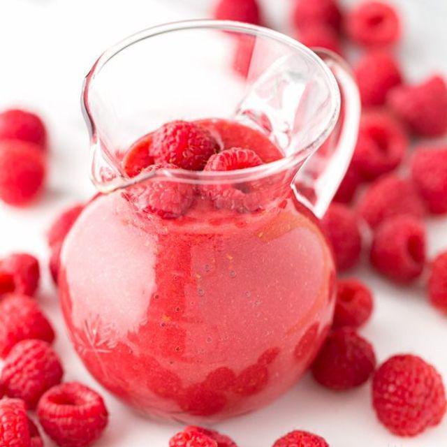 ภาพประกอบบทความ Homemade Raspberry Syrup : น้ำเชื่อมราสเบอร์รี่ฉบับทำเอง อร่อยฟินง่ายๆ ได้คุณประโยชน์