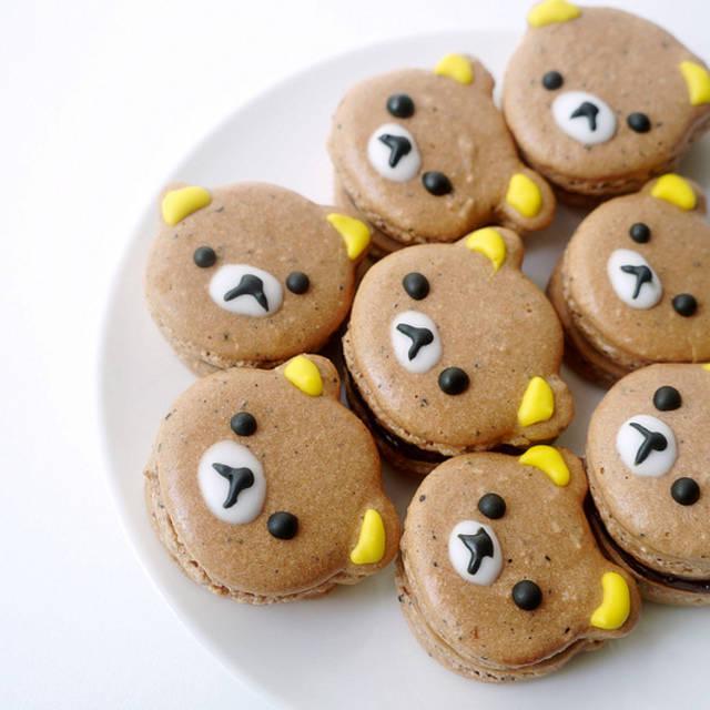 ภาพประกอบบทความ วิธีทำ 'Rilakkuma Chocolate Macarons' มาการองน่ารักกุ๊กกิ๊ก