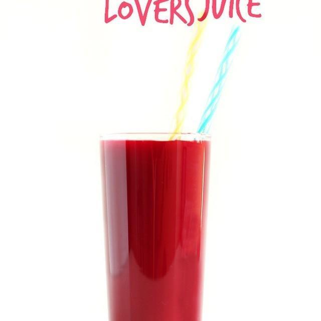 ตัวอย่าง ภาพหน้าปก:Hot Pink Lover’s Juice สมูทตี้สีแดงหอมหวาน ดื่มเพลินคล่องคอ ไม่ต้องคอยกังวลเรื่องแคล