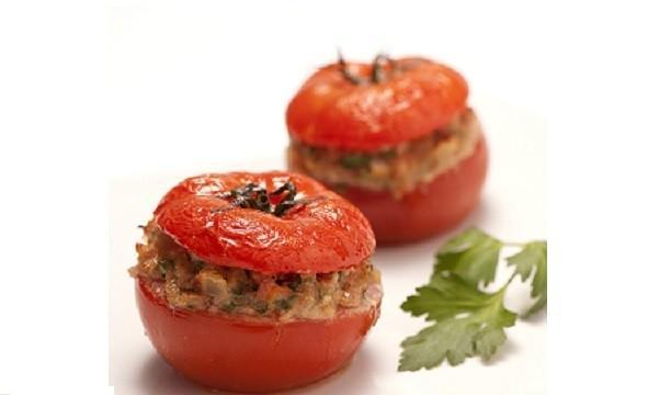 รูปภาพ:http://sheismynutritionist.com/wp-content/uploads/2013/05/how-to-eat-tomatoes.jpg