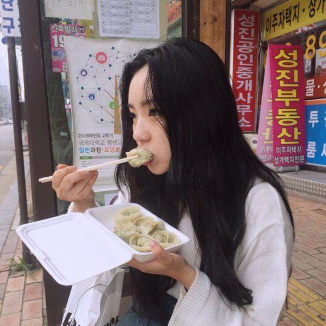 ตัวอย่าง ภาพหน้าปก:รวม 5 อาหาร "สตรีทฟู้ดท์ของเกาหลี" ที่สาวๆ ต้องกินก่อนตาย!