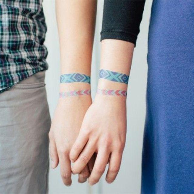 ภาพประกอบบทความ ไอเดียรอยสักคู่ 'Couple Tattoos' จะเพื่อน พี่น้องหรือคนรักก็ทำได้ #ทำแล้วรู้ว่าเราคู่กัน
